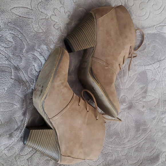 MIA booties - Picture 4 of 5